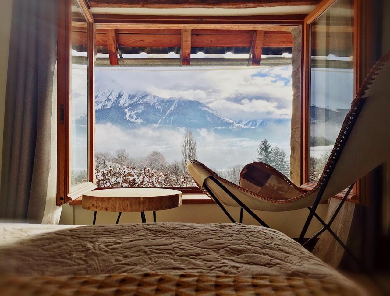 D'hotes La Grange Des Ecrins Guest house